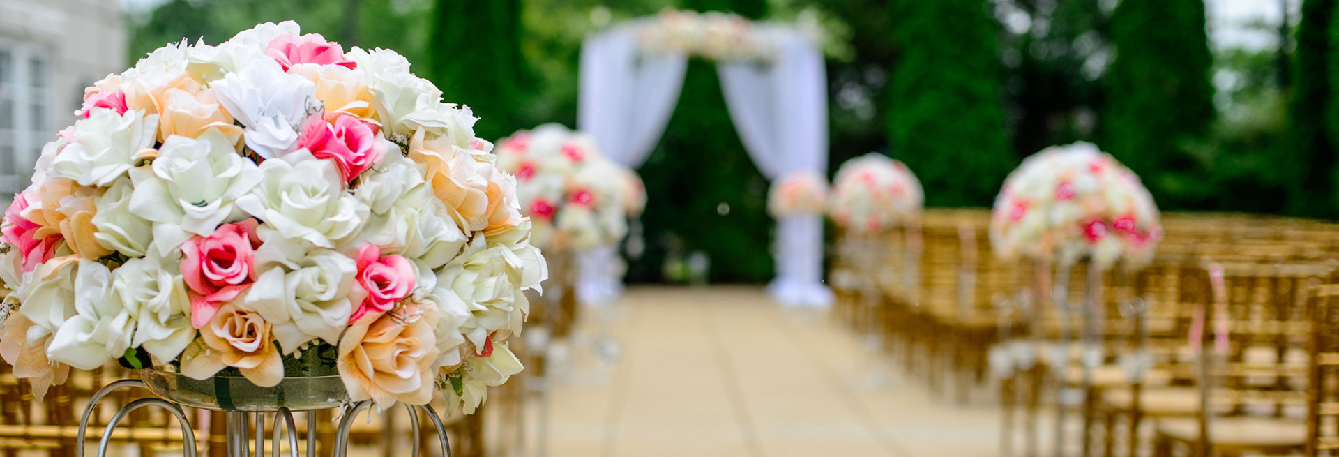 Les fleurs dans la décoration de mariage