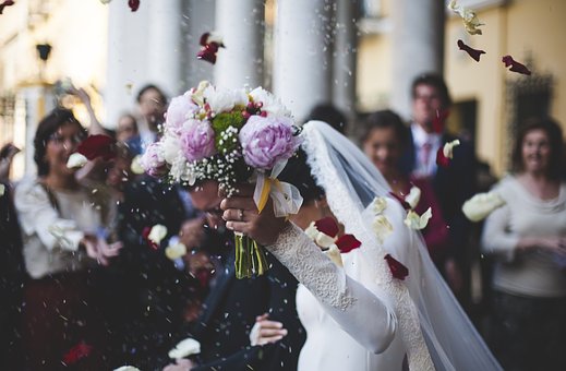 Les tenues à porter pour un mariage en hiver